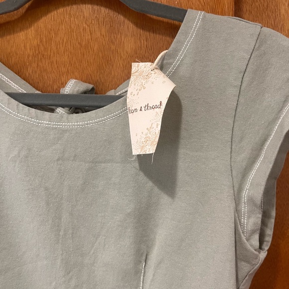 NWT Open Back Peplum Top - Picture 2 of 5